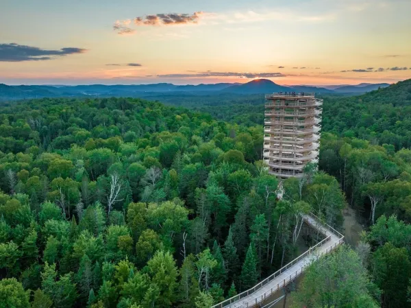 Baumwipfelpfad Laurentides - Kanada